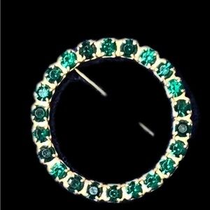 Vintage Chic - Green Glass and Gold Rhinestone Brooch